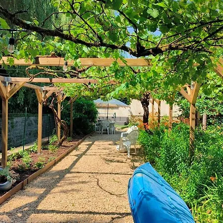 Le Grand Barrois Bed & Breakfast Crecy-la-Chapelle